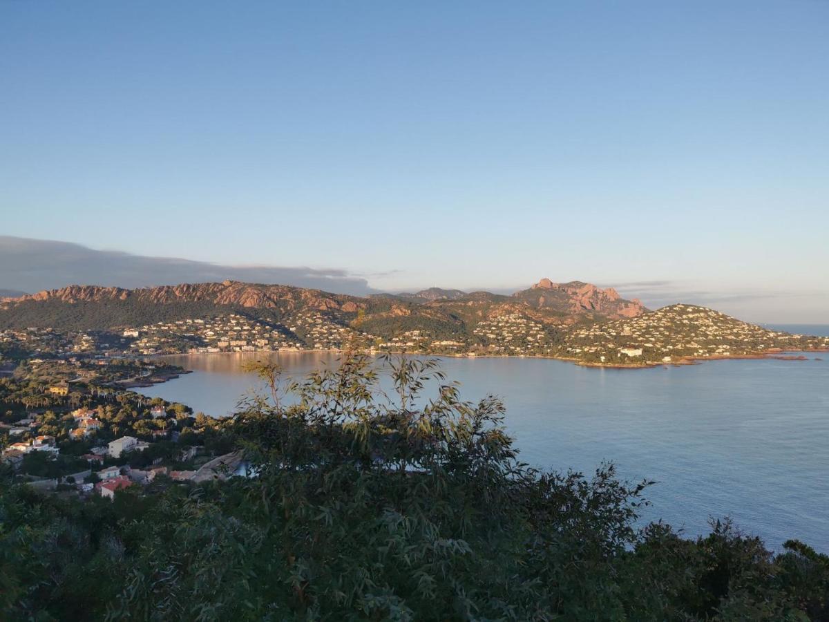Saint Raphael, Cap Esterel Le Hameau. Vue Mer Exterior foto